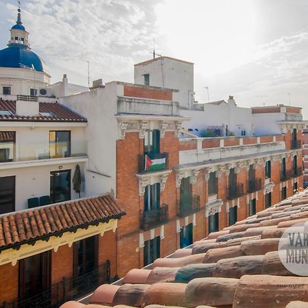 Retiro Para 3 En Sol, Conoce Concepcion Jeronima Madrid Exterior foto