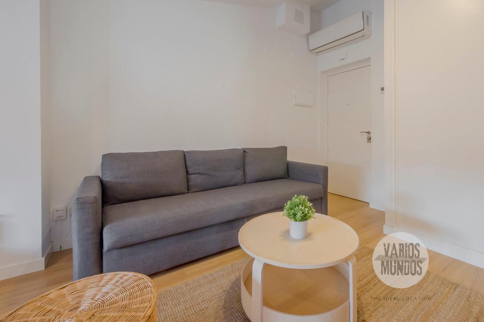 Retiro Para 3 En Sol, Conoce Concepcion Jeronima Madrid Exterior foto