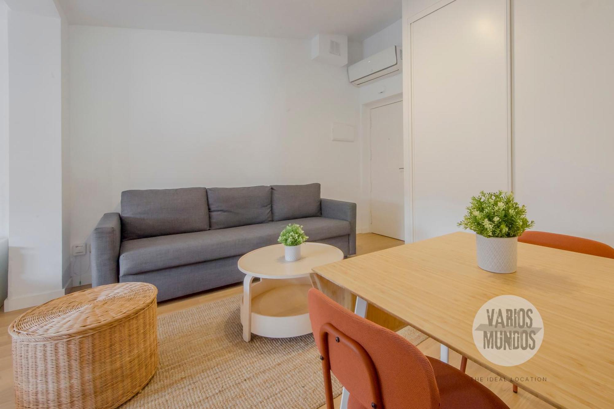 Retiro Para 3 En Sol, Conoce Concepcion Jeronima Madrid Exterior foto