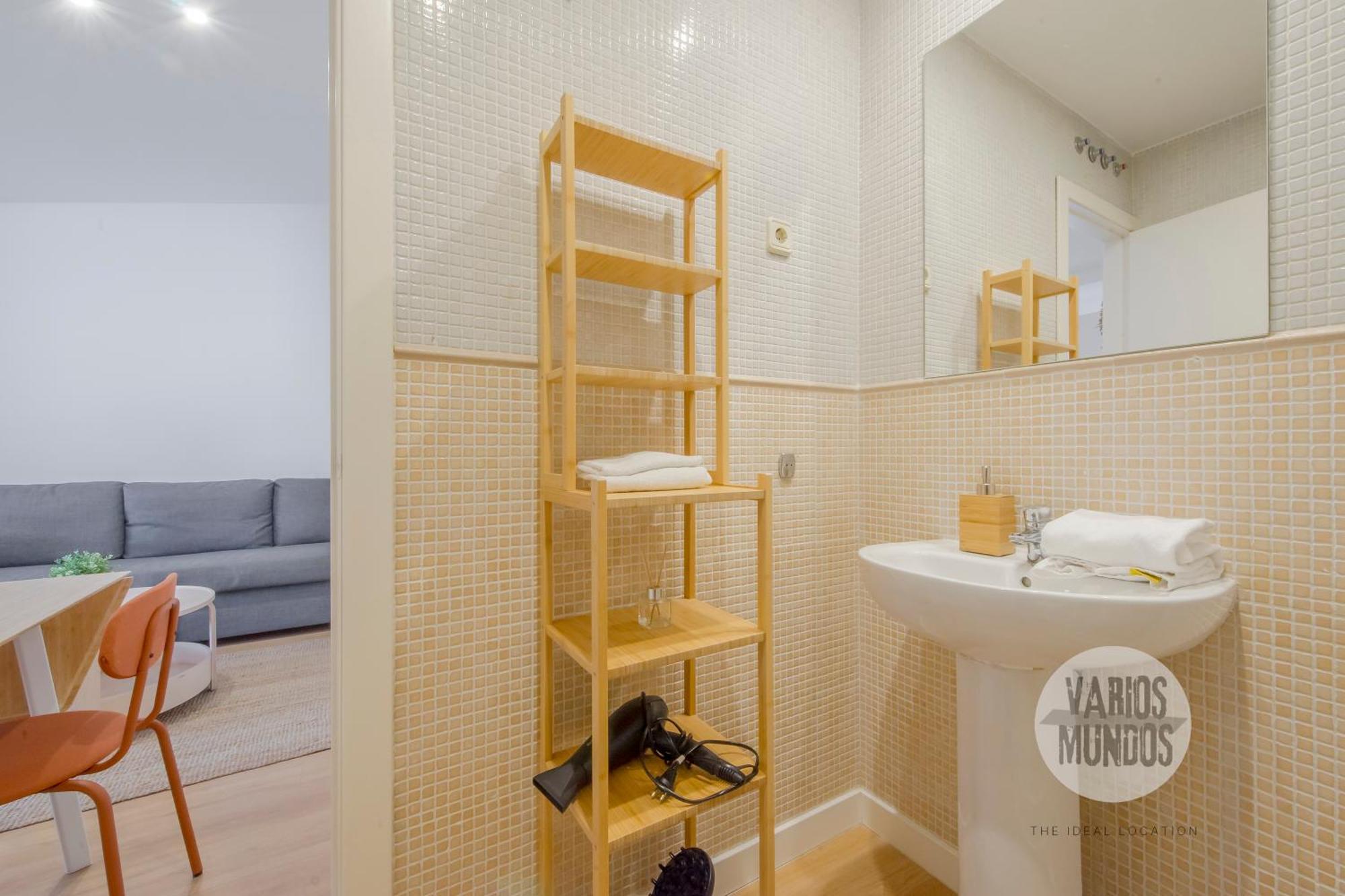Retiro Para 3 En Sol, Conoce Concepcion Jeronima Madrid Exterior foto