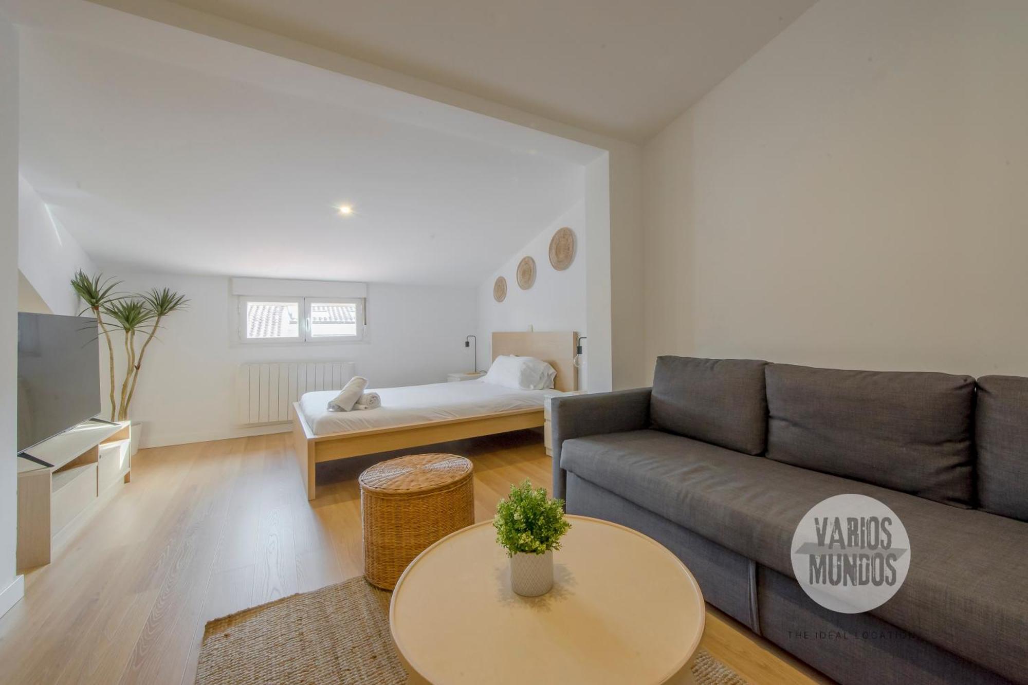 Retiro Para 3 En Sol, Conoce Concepcion Jeronima Madrid Exterior foto